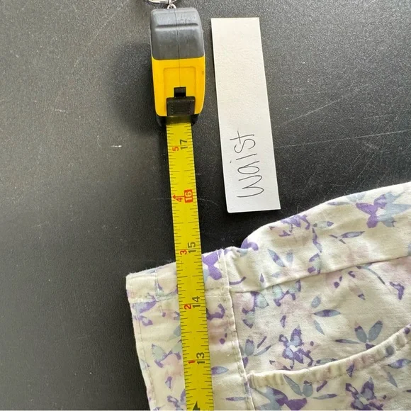 Jachs Girlfriend White Floral Shorts - Picture 4 of 10